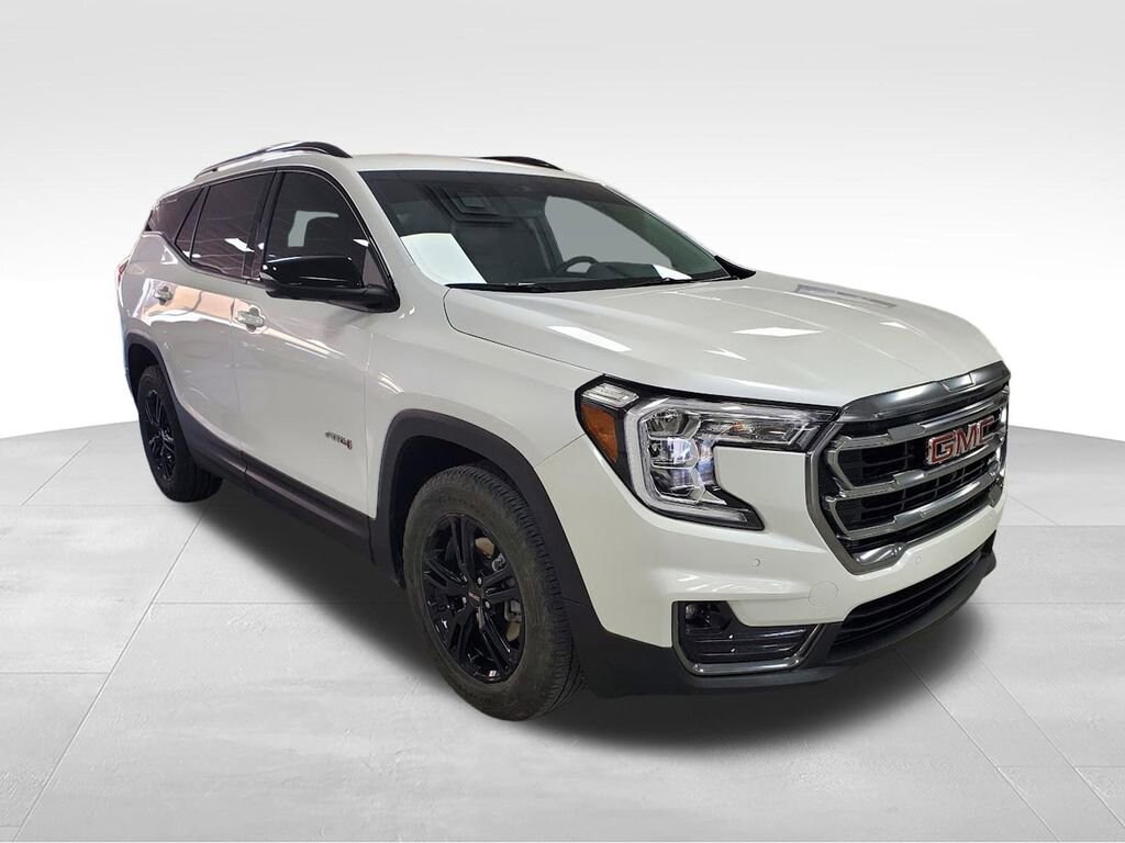 Used 2024 GMC Terrain AT4 SUV
