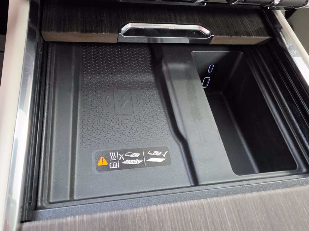 2027 GMC Acadia Denali - Photo 25