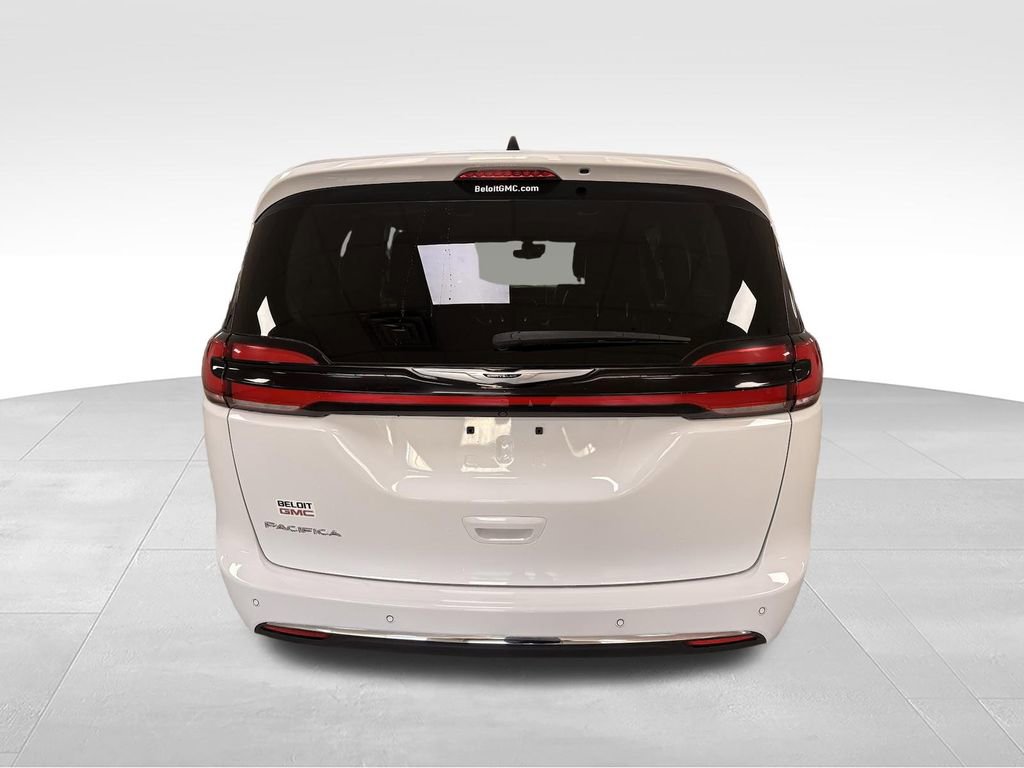 2024 Chrysler Pacifica Touring L - Photo 6