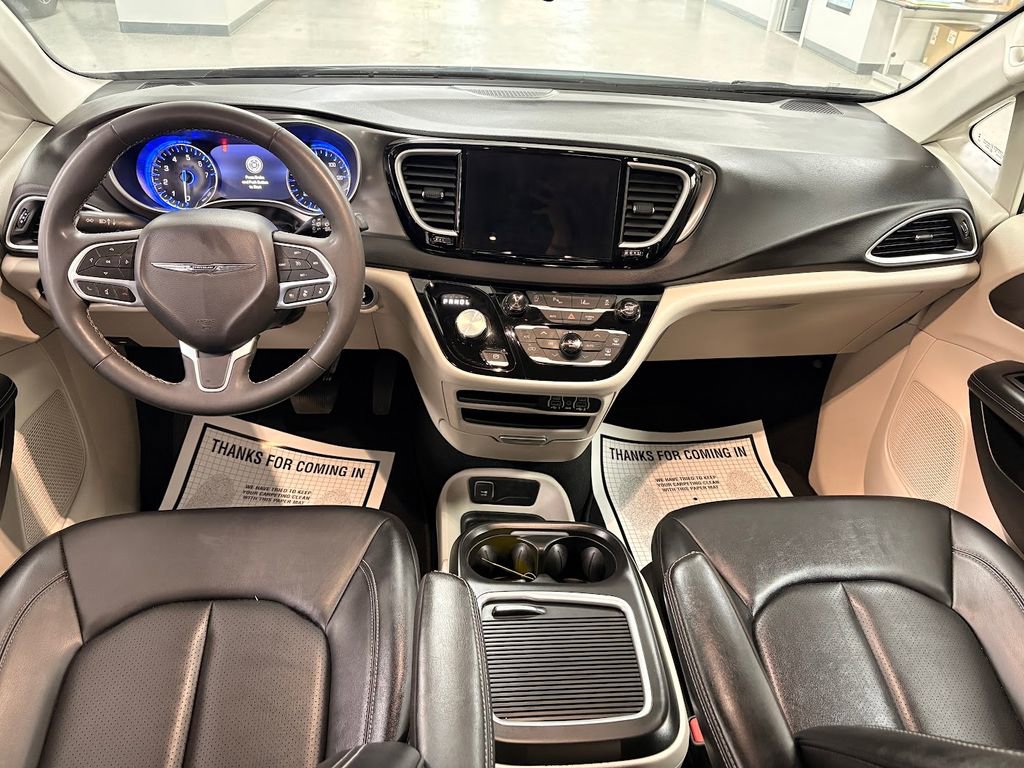 2024 Chrysler Pacifica Touring L - Photo 20