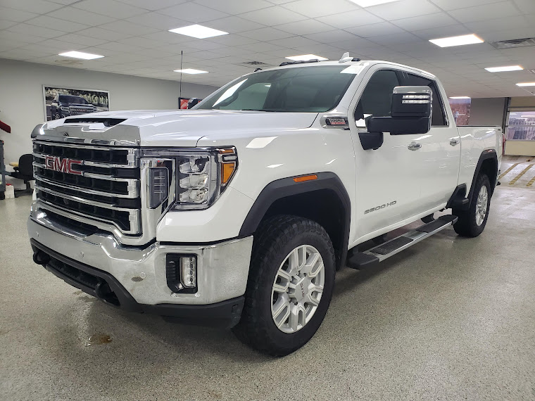 2022 GMC Sierra 2500HD SLT's photo