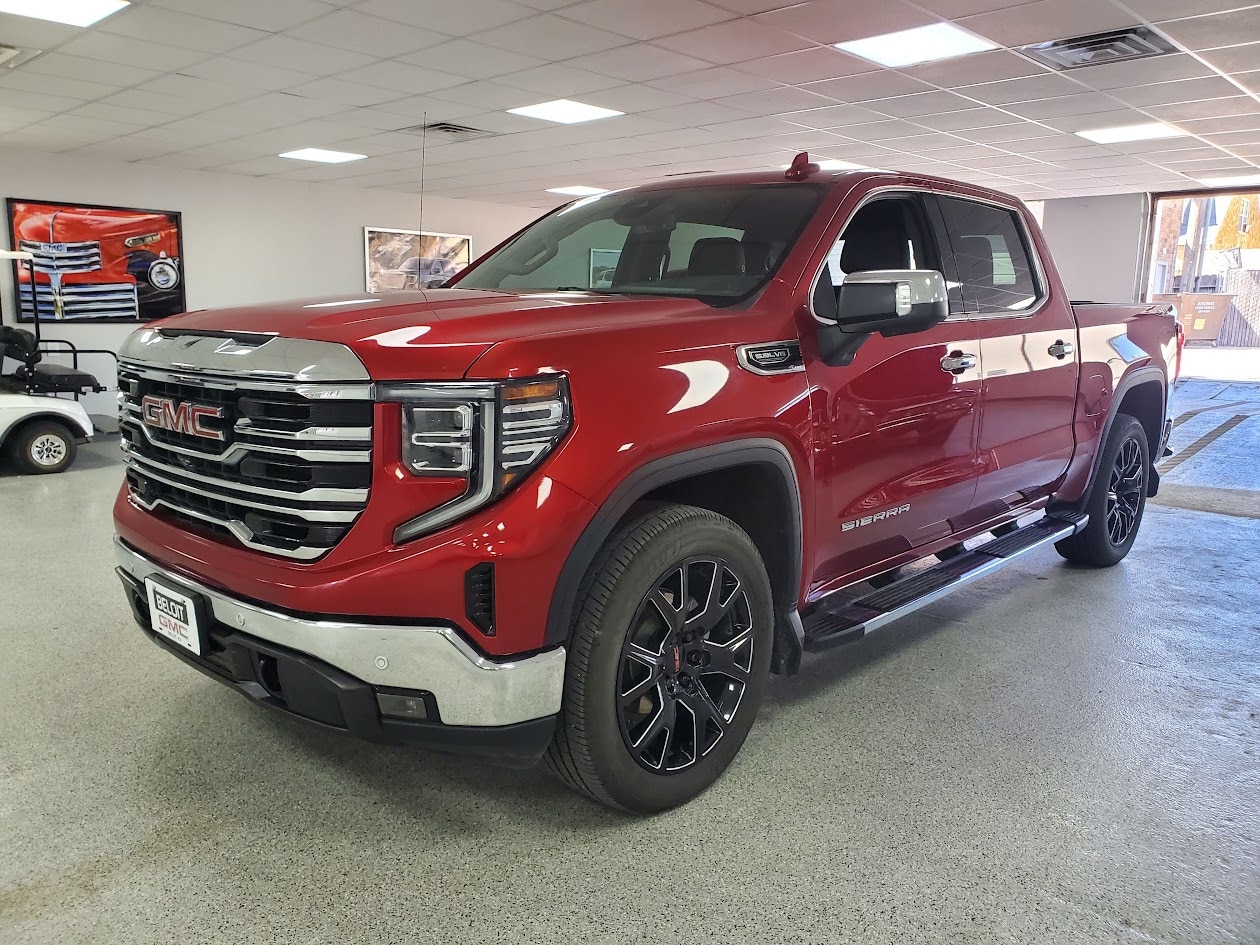 2023 GMC Sierra 1500 SLT