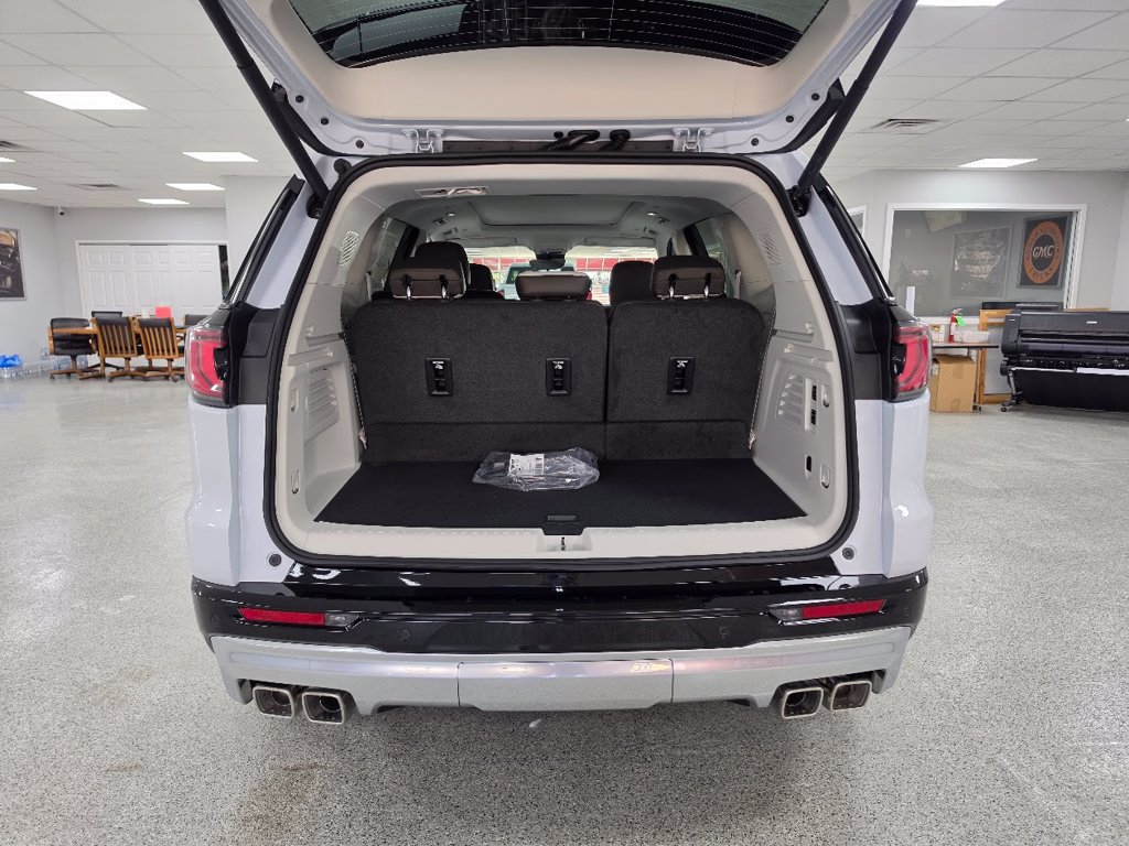 2027 GMC Acadia Denali - Photo 8