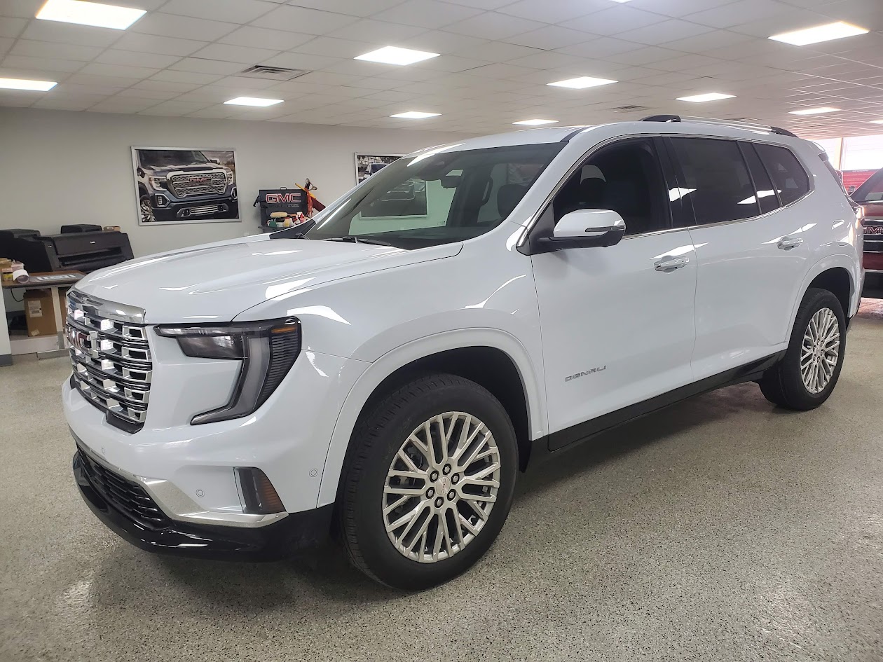 2026 GMC Acadia Denali AWD's photo