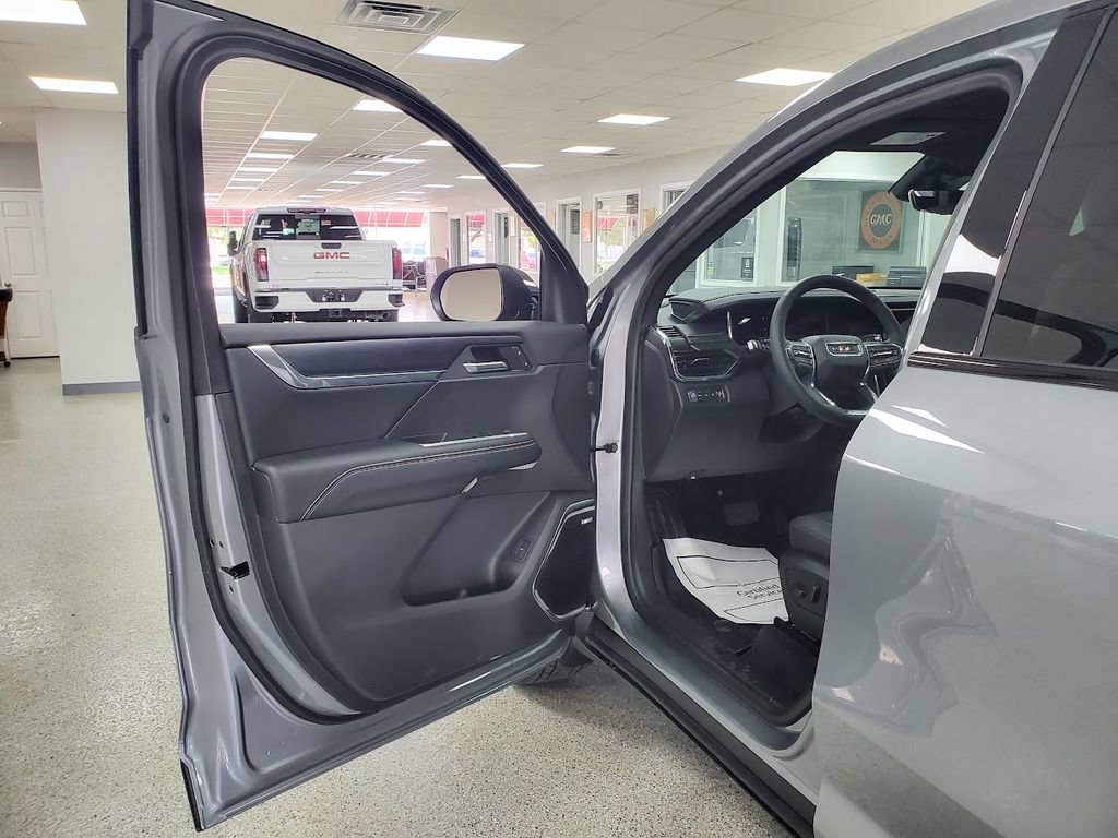 2026 GMC Acadia Elevation - Photo 11