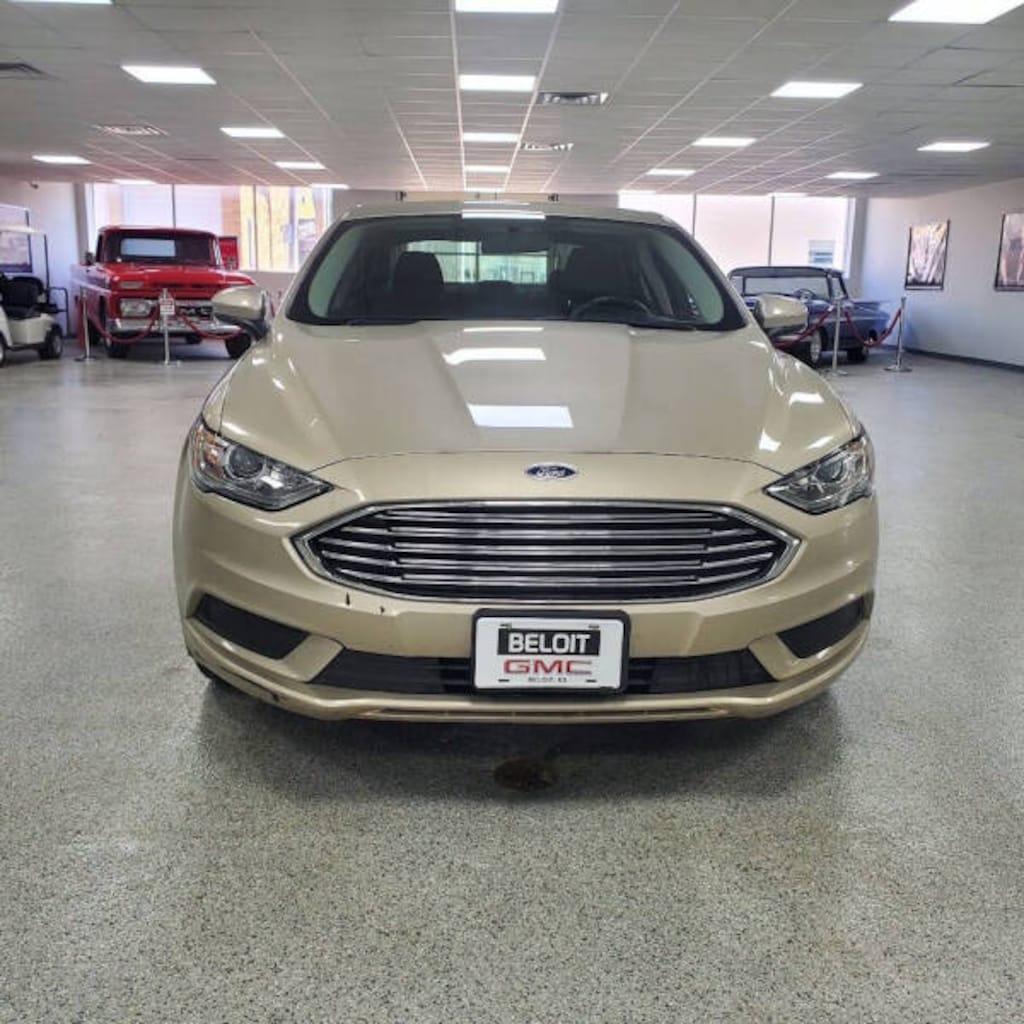 Used 2018 Ford Fusion SE