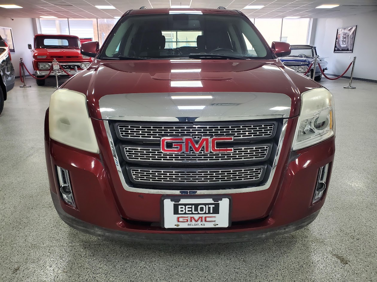 Used 2010 GMC Terrain SLE-2 with VIN 2CTALDEW0A6230232 for sale in Beloit, KS