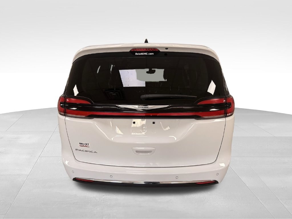 2024 Chrysler Pacifica Touring L - Photo 6
