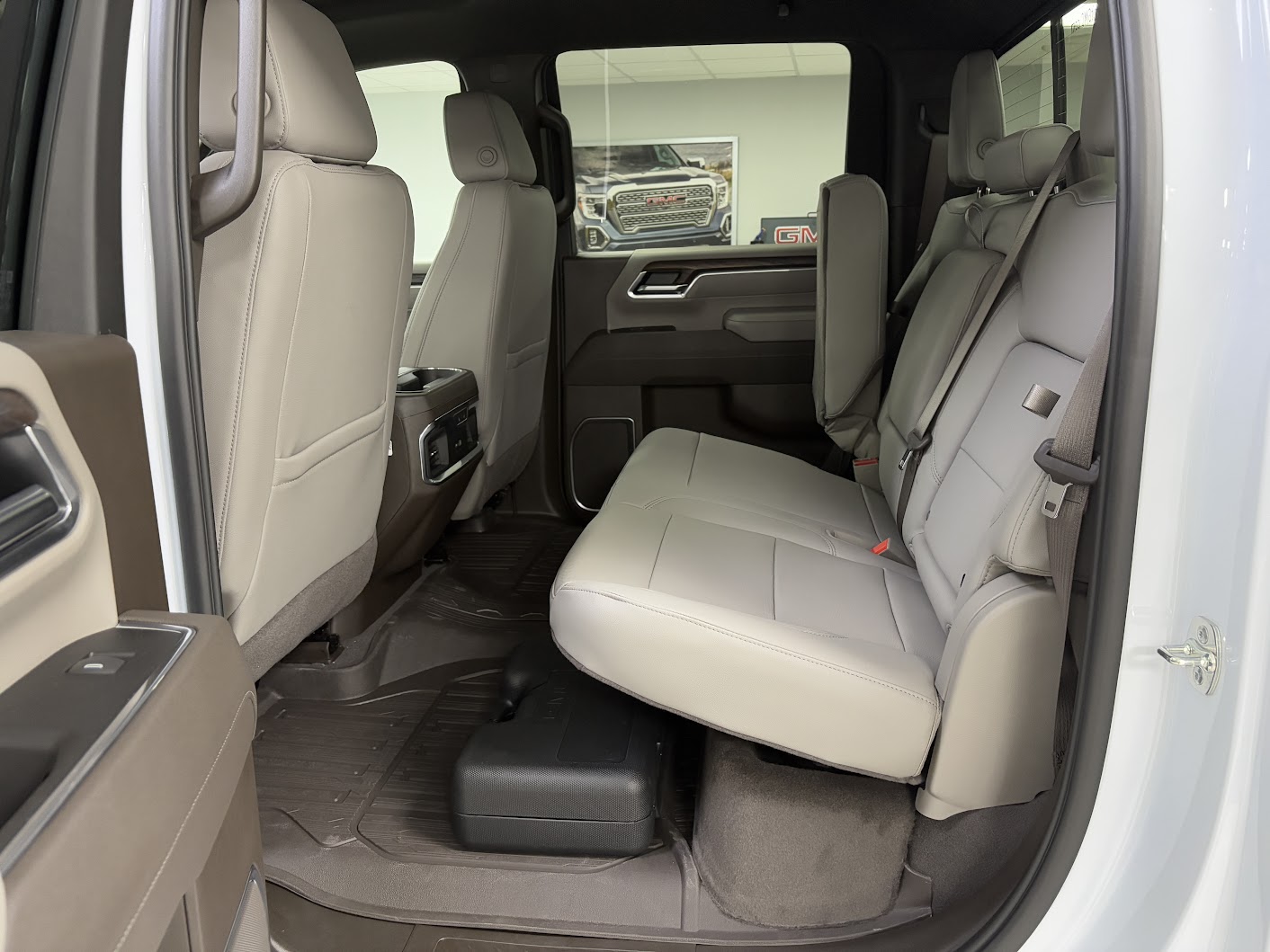 2026 GMC Sierra 2500HD SLT - Photo 24