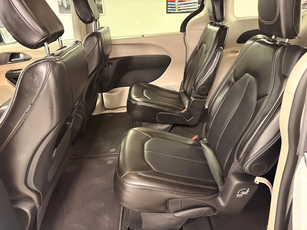 2024 Chrysler Pacifica Touring L - Photo 22