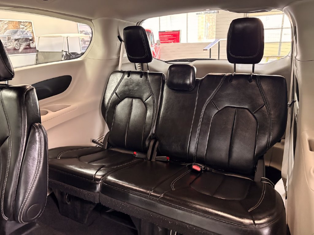 2024 Chrysler Pacifica Touring L - Photo 23