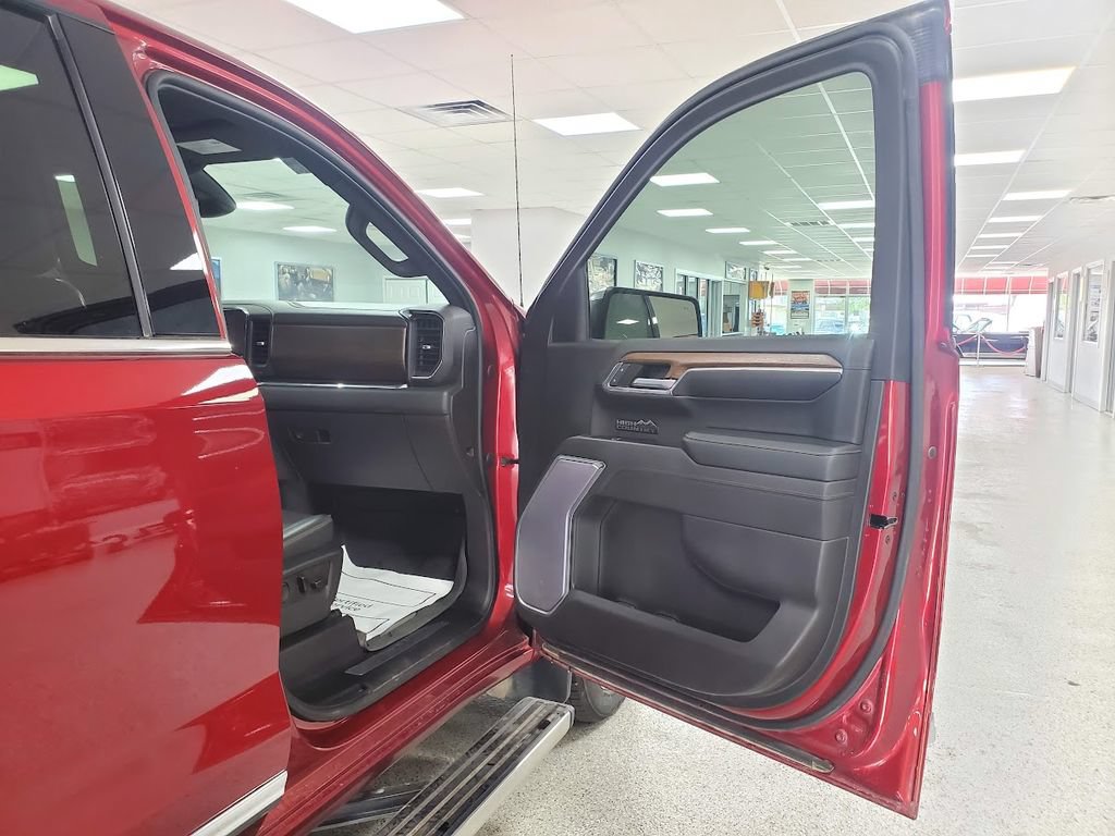 2023 Chevrolet Silverado 1500 High Country - Photo 32