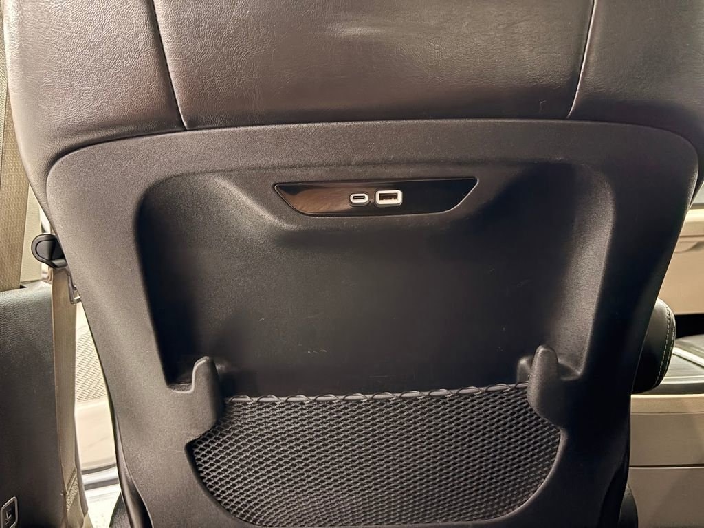 2024 Chrysler Pacifica Touring L - Photo 27