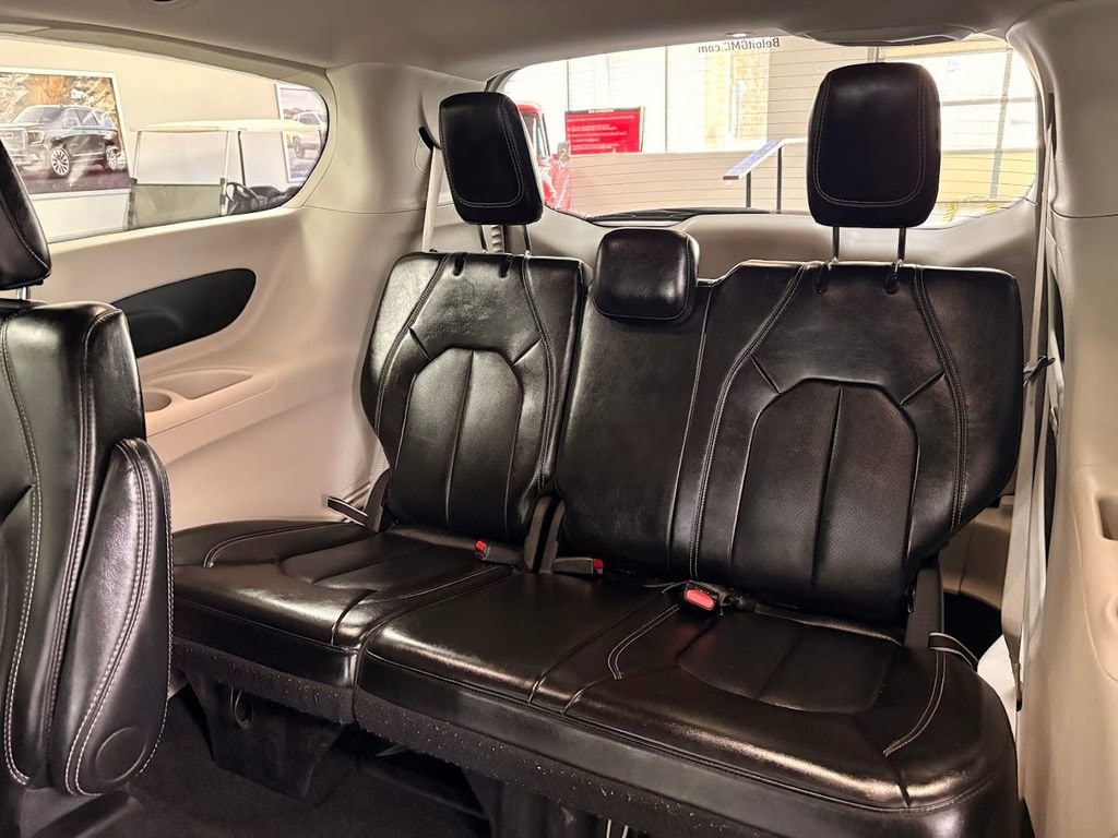 2024 Chrysler Pacifica Touring L - Photo 24
