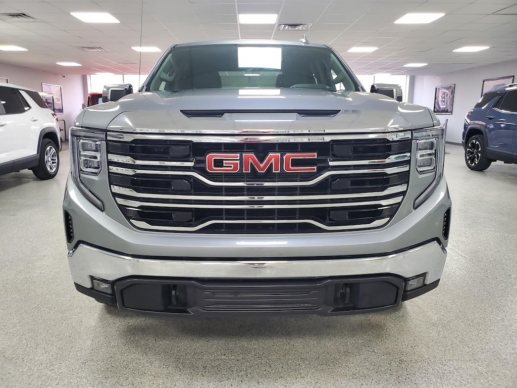 Used 2025 GMC Sierra 1500 SLT Truck