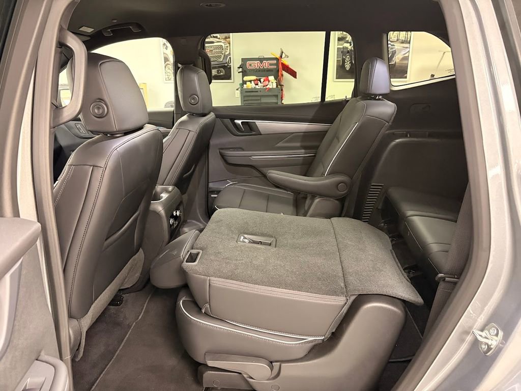 2026 Buick Enclave Preferred - Photo 24