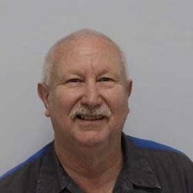 Staff member Dave from ID_26ff21