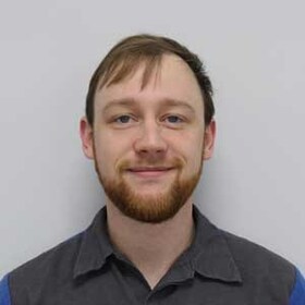 Staff member Isaac from ID_26ff21