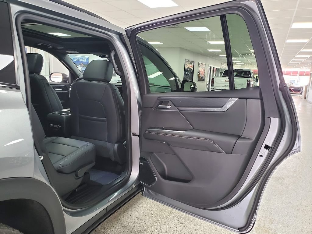 2026 GMC Acadia Elevation - Photo 31