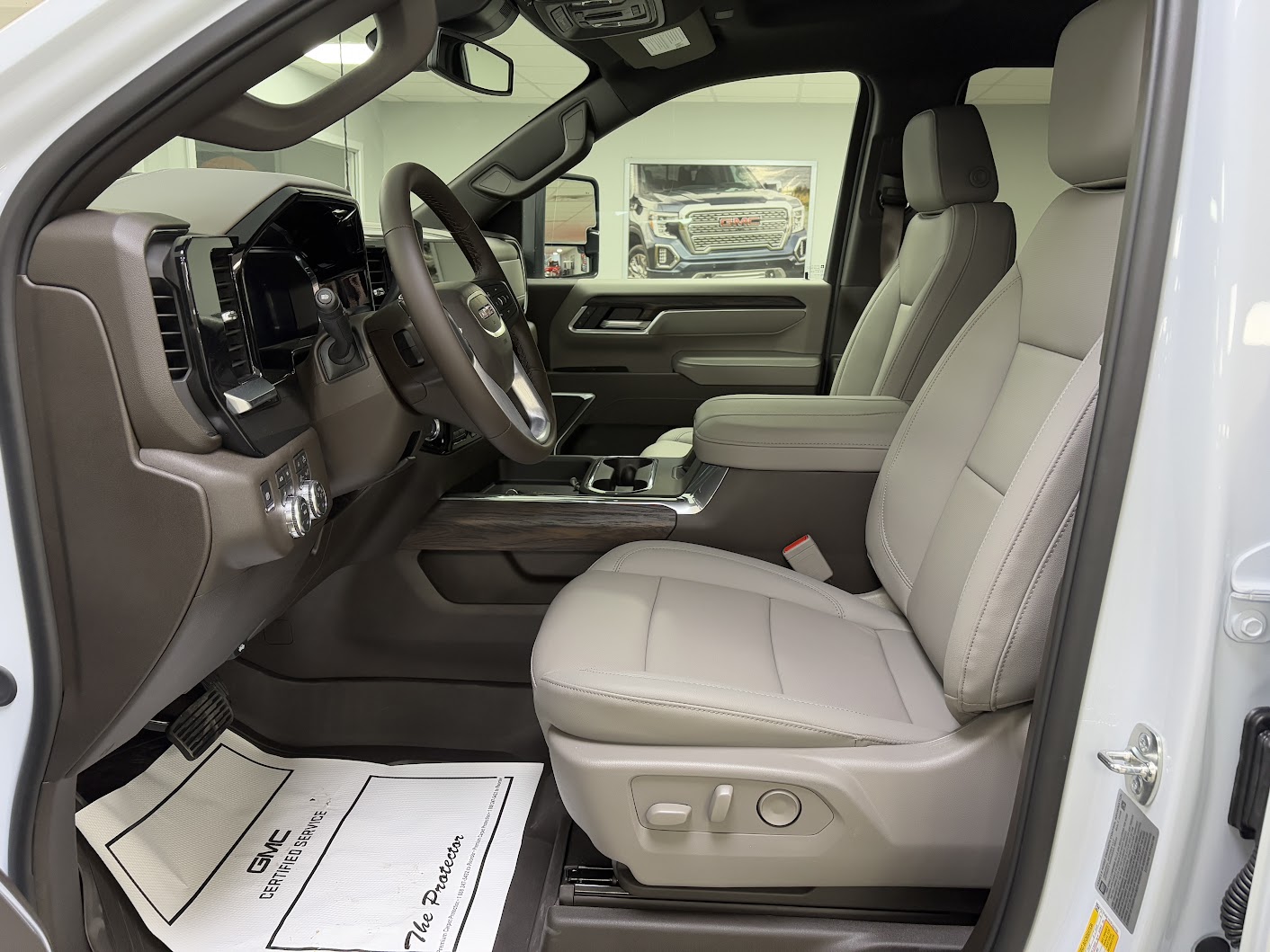 2026 GMC Sierra 2500HD SLT - Photo 13