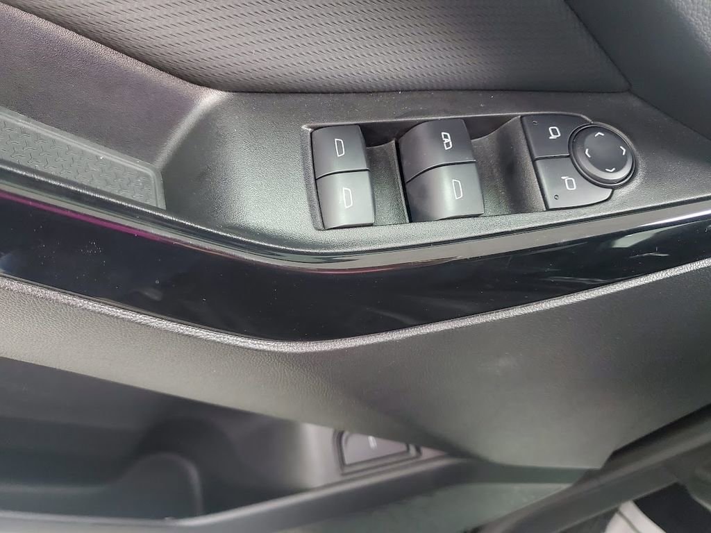 2025 Chevrolet Equinox LT - Photo 14