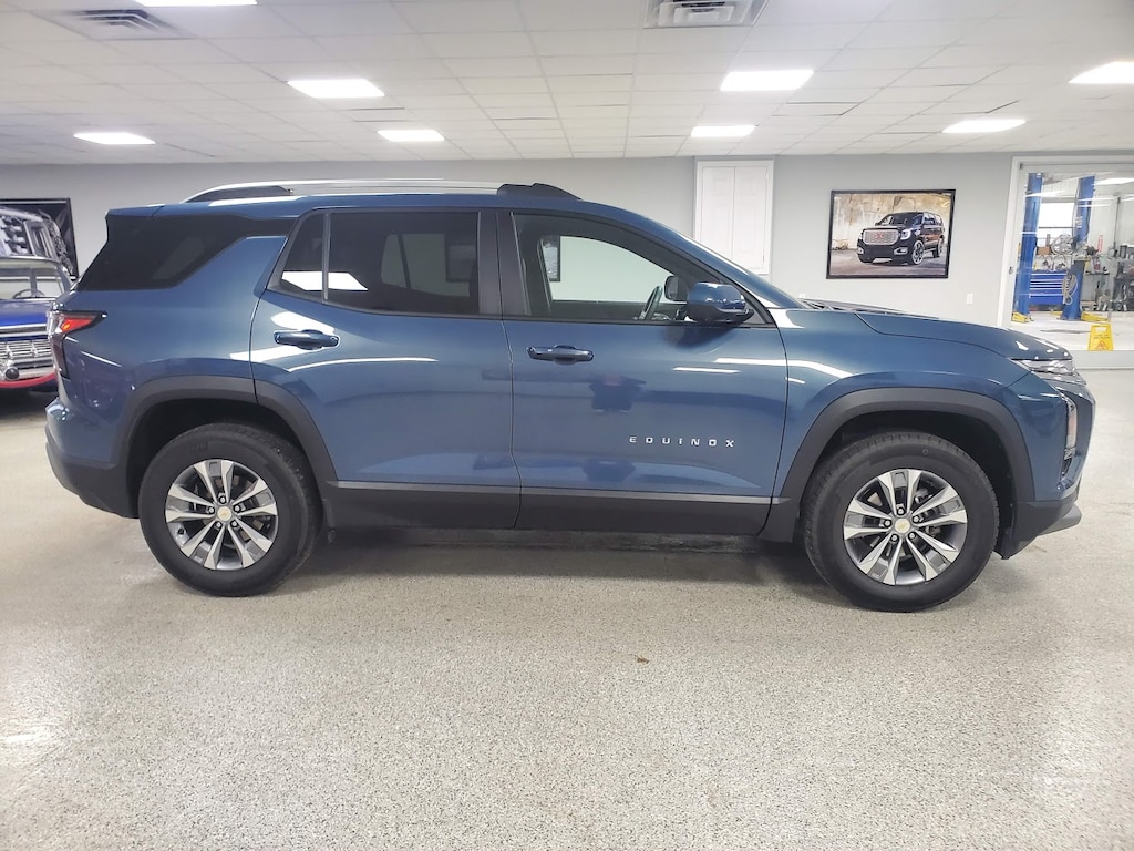 Used 2025 Chevrolet Equinox LT SUV