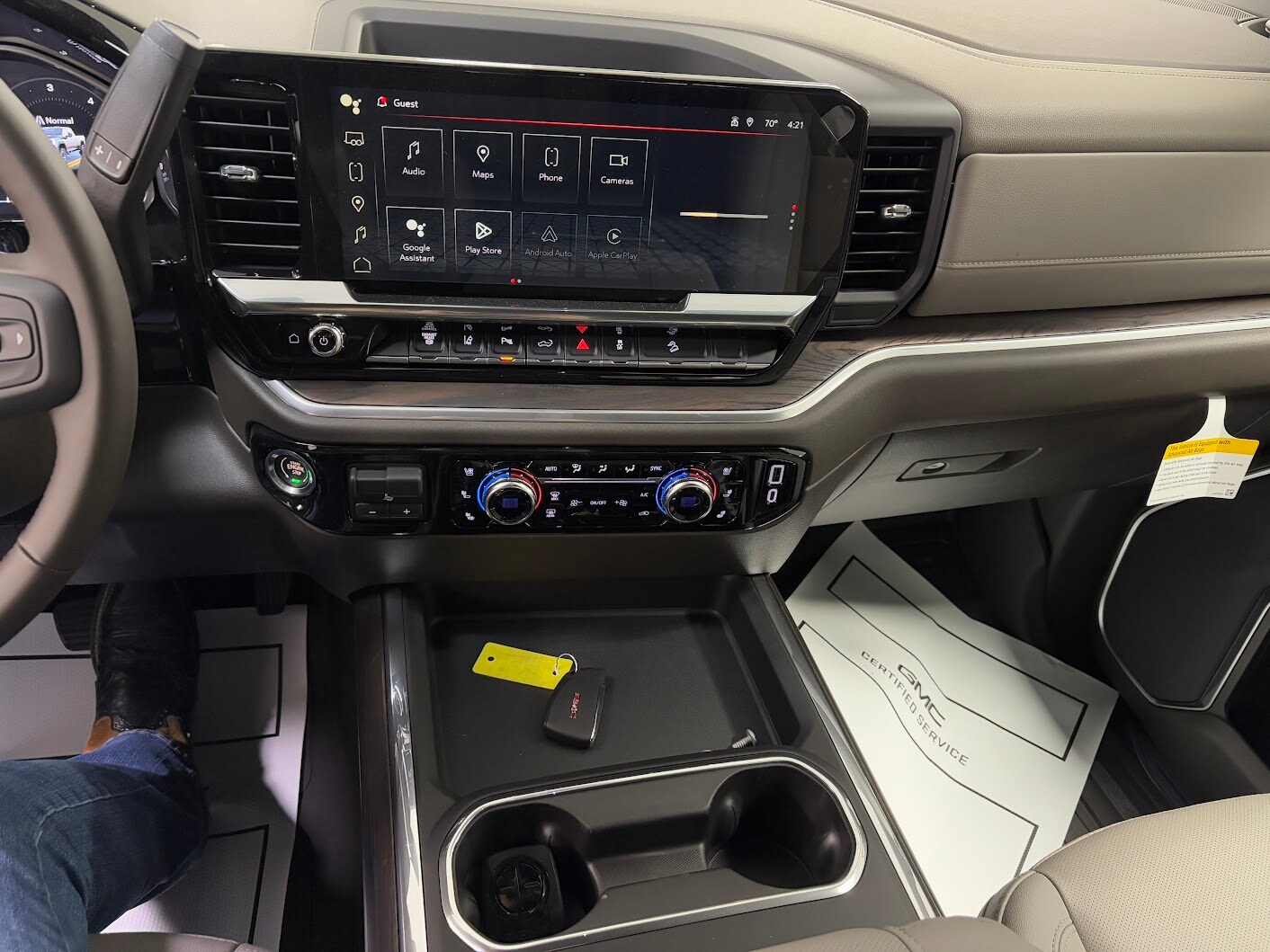 2026 GMC Sierra 2500HD SLT - Photo 17
