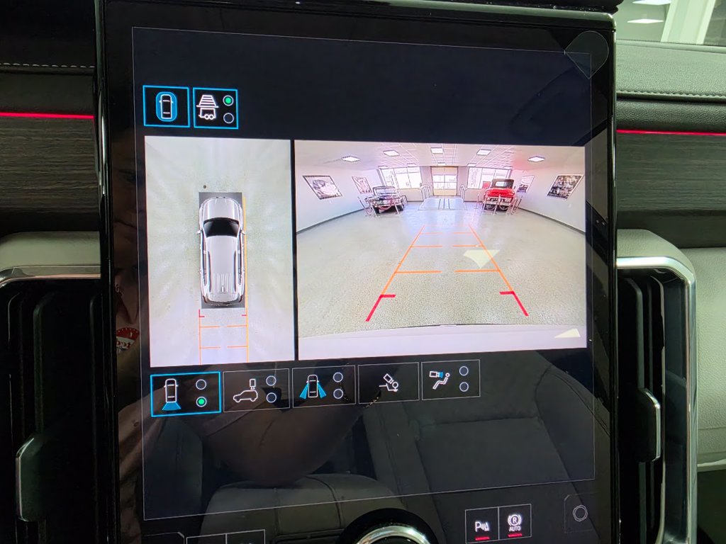 2027 GMC Acadia Denali - Photo 26