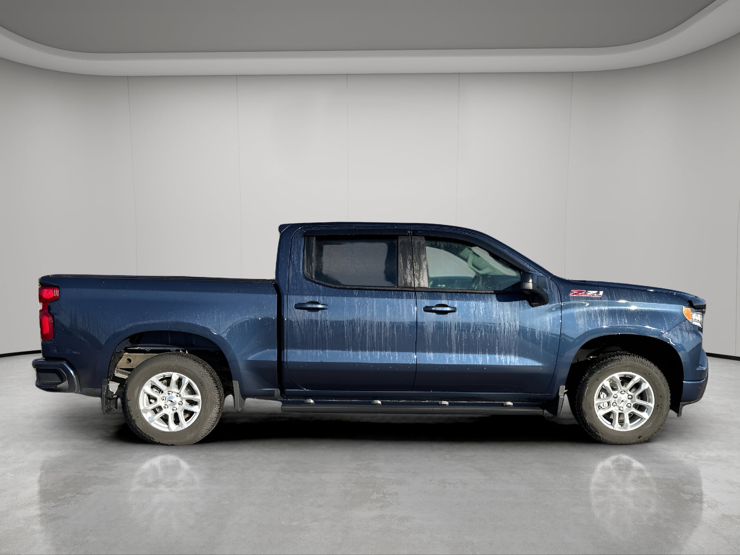 Used 2022 Chevrolet Silverado 1500 RST with VIN 1GCUDEED2NZ621502 for sale in Bemidji, Minnesota