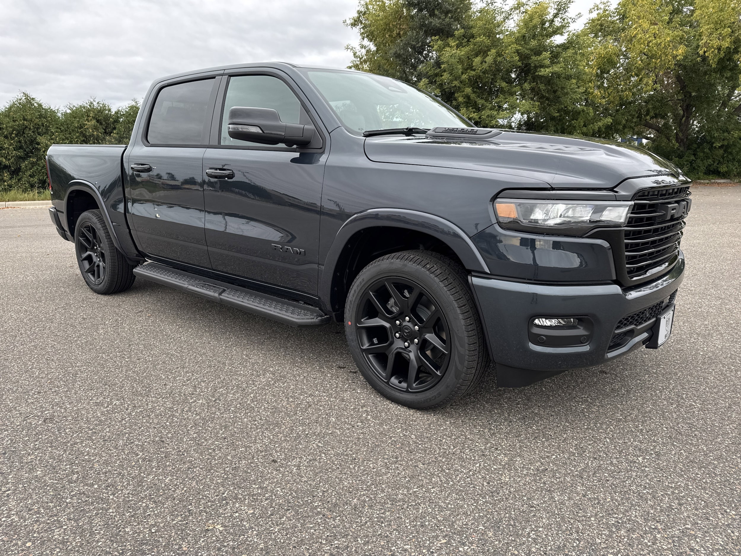 2026 Ram 1500 LARAMIE CREW CAB 4X4 5'7 BOX