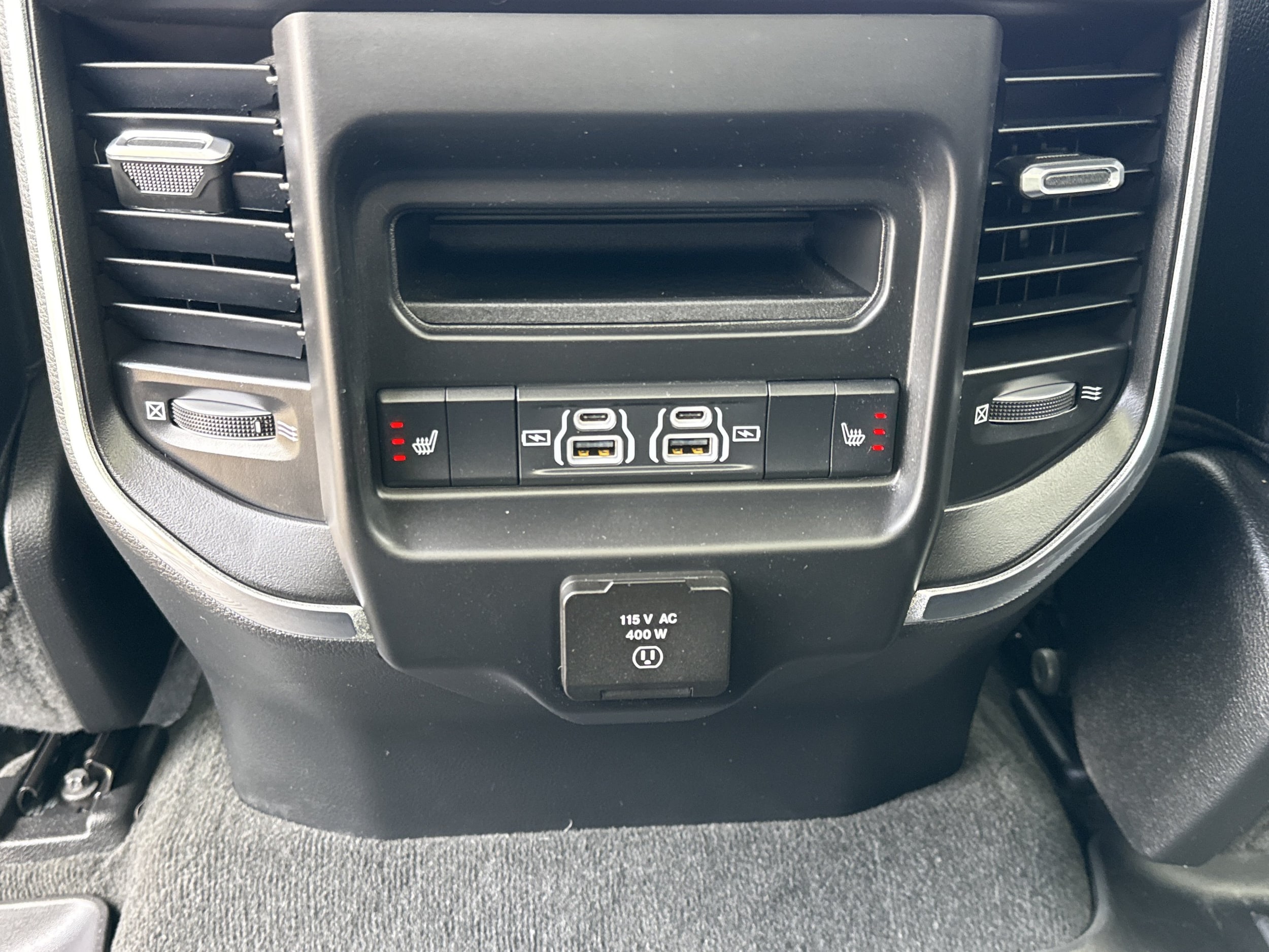 2022 RAM Ram 1500 Pickup Laramie - Photo 19