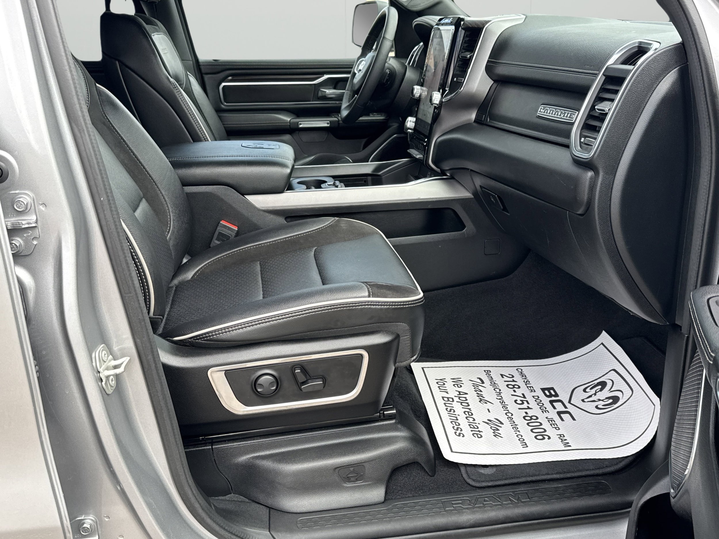 2025 RAM Ram 1500 Pickup Laramie - Photo 15