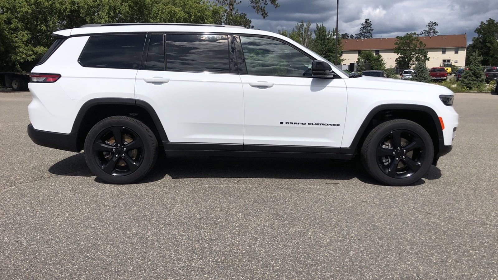 Used 2023 Jeep Grand Cherokee L Altitude with VIN 1C4RJKAG6P8711676 for sale in Bemidji, MN