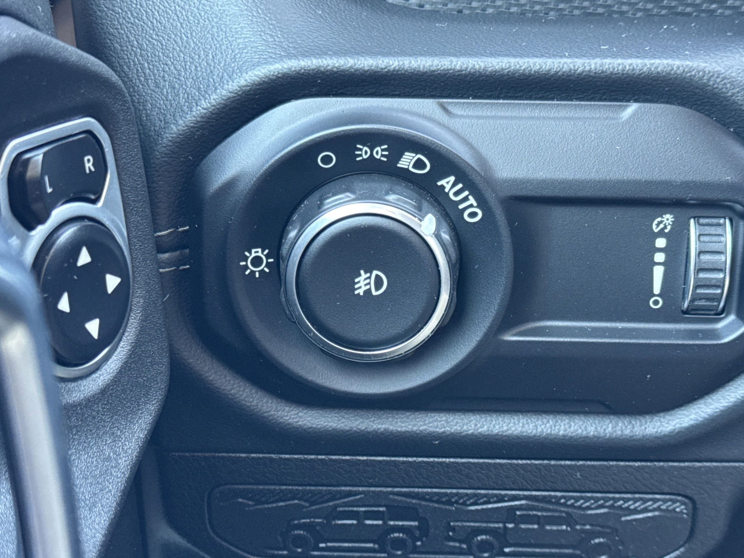 2024 Jeep Wrangler 4-Door Rubicon - Photo 12