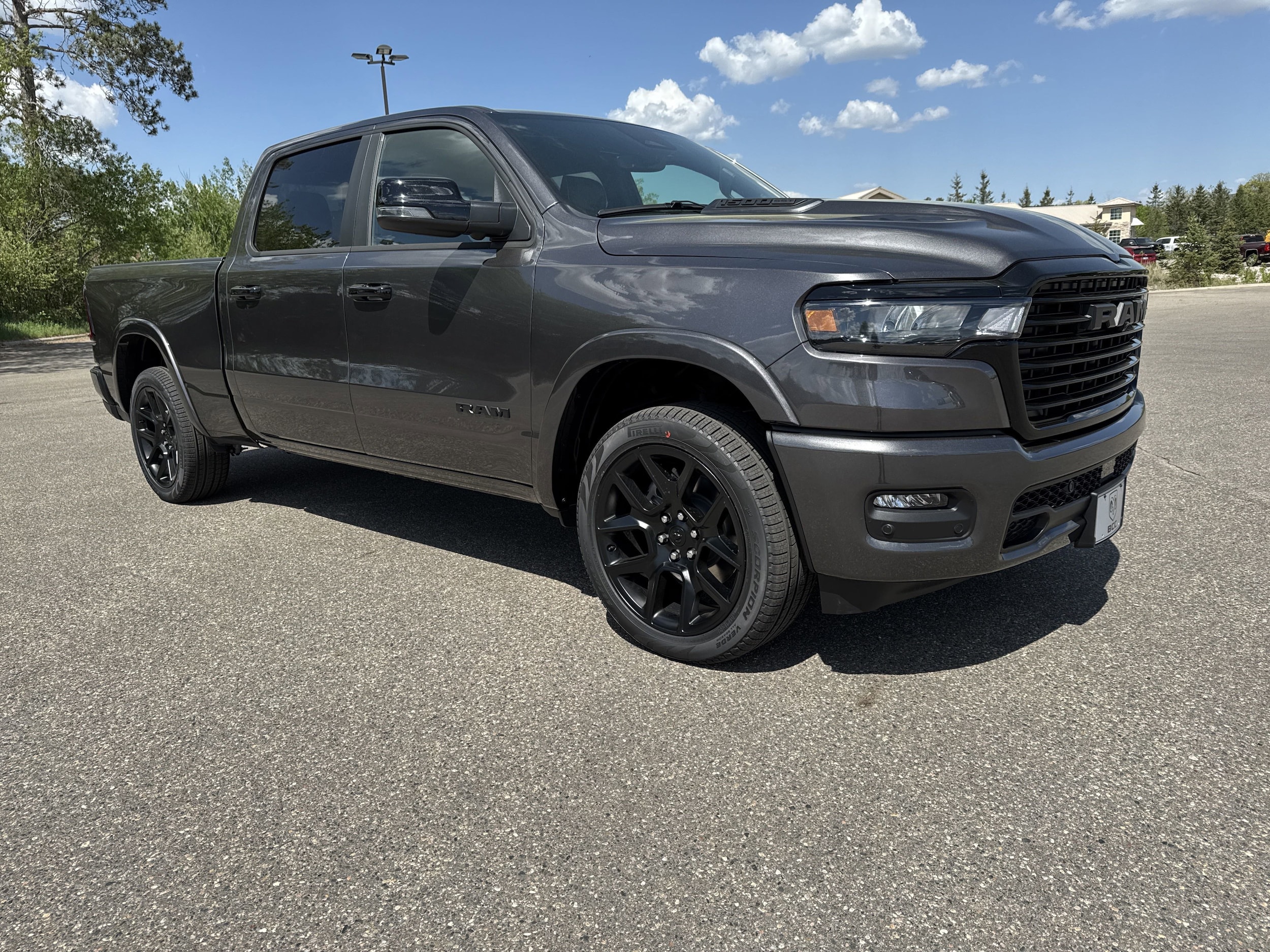 2025 Ram 1500 LARAMIE CREW CAB 4X4 6'4 BOX