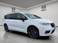 2026 Chrysler Pacifica SELECT AWD Passenger Van