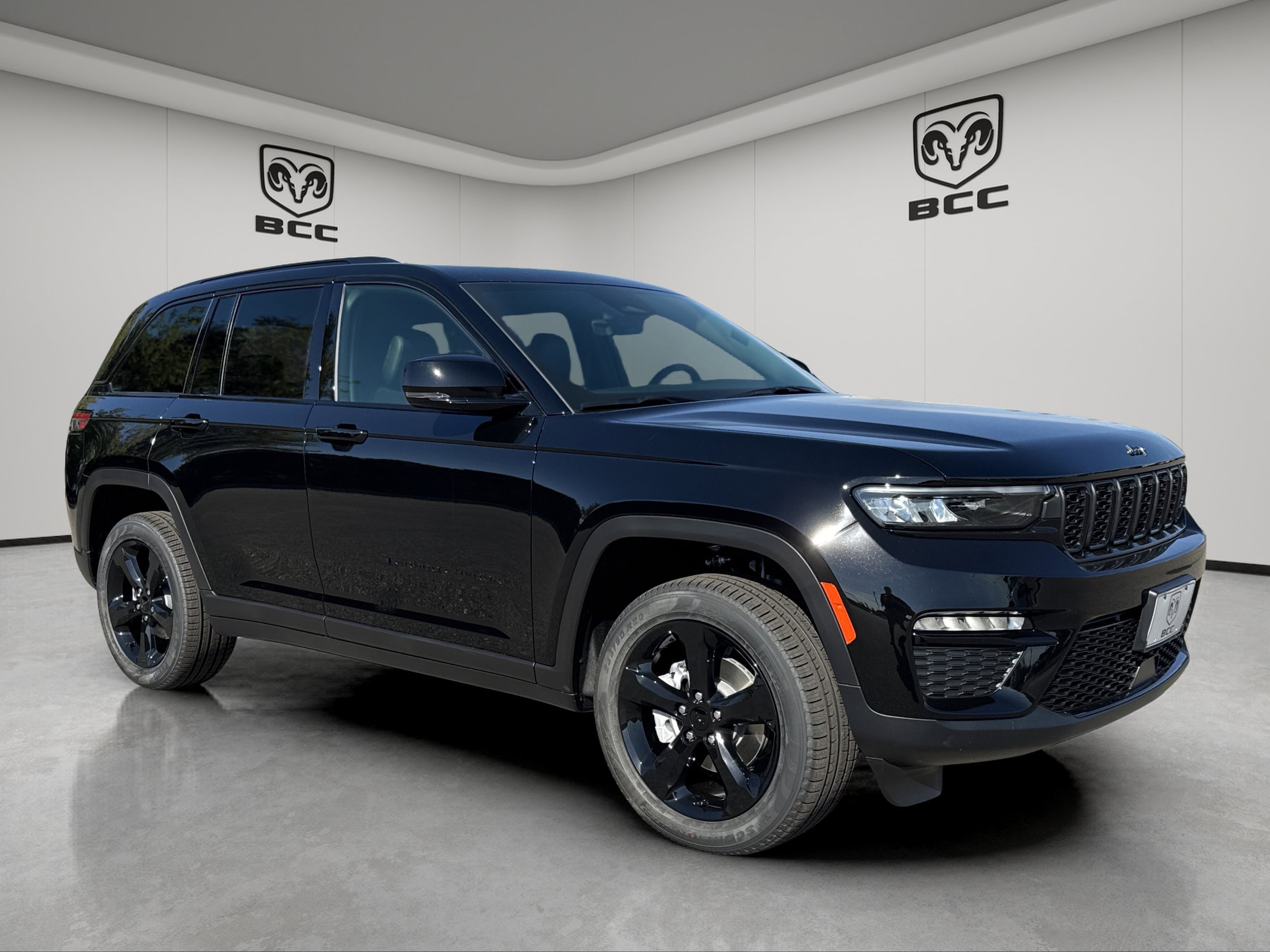 2025 Jeep Grand Cherokee Limited's photo
