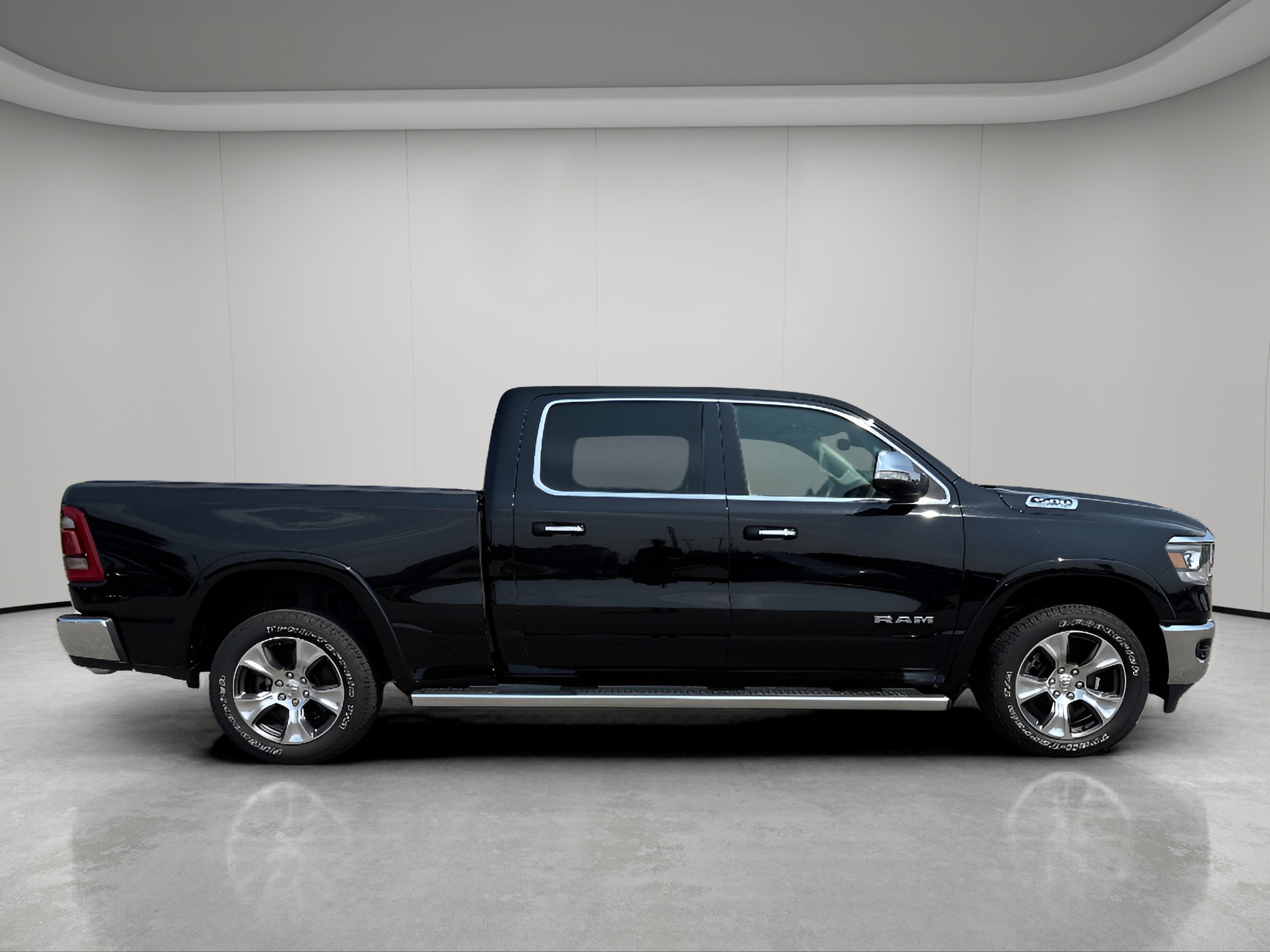 Used 2022 RAM Ram 1500 Pickup Laramie with VIN 1C6SRFRT9NN267041 for sale in Bemidji, Minnesota