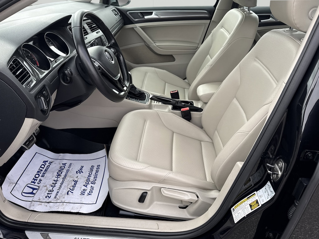 Used 2017 Volkswagen Golf Alltrack Wagon