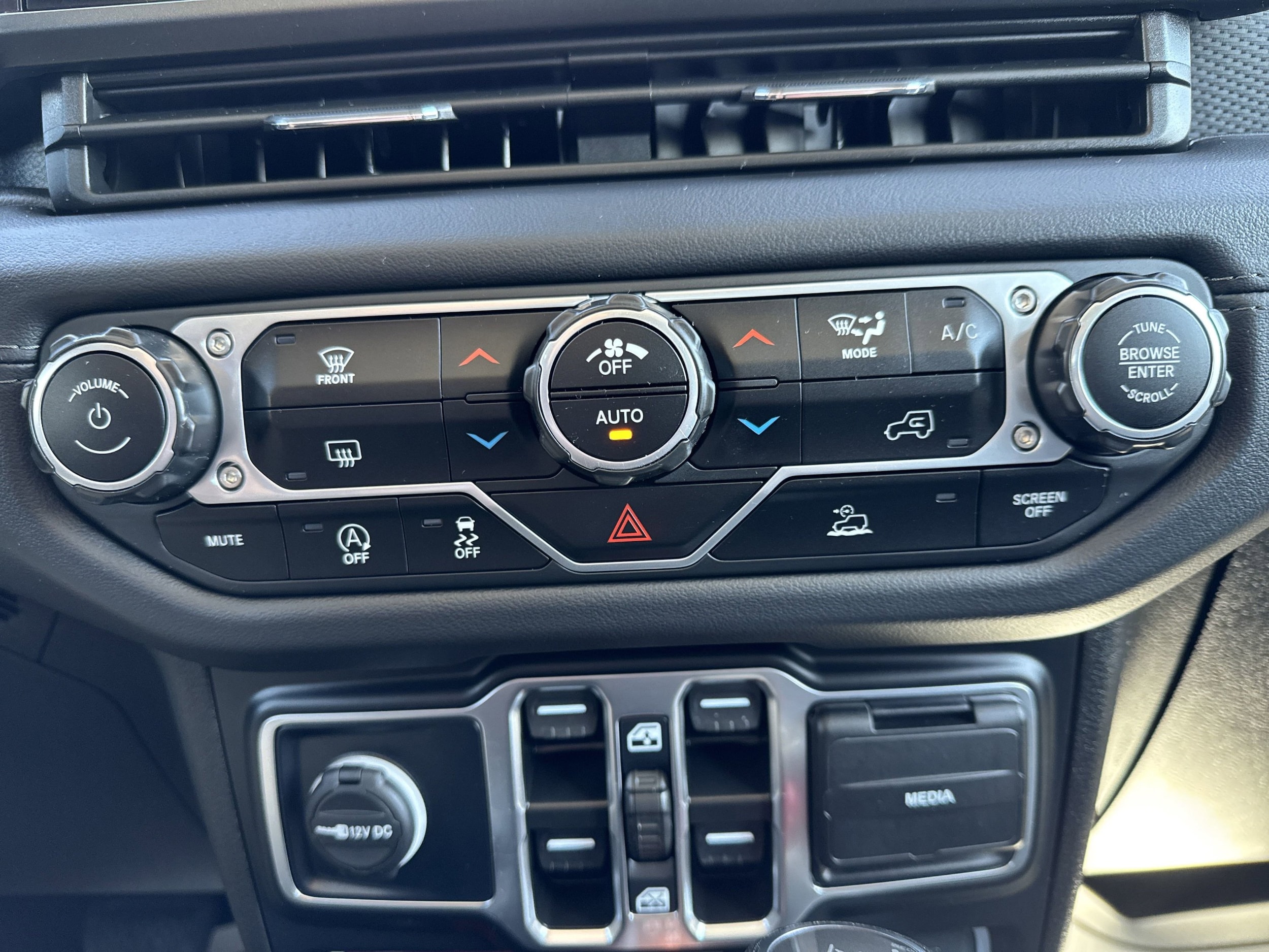 2024 Jeep Wrangler 4-Door Rubicon - Photo 7