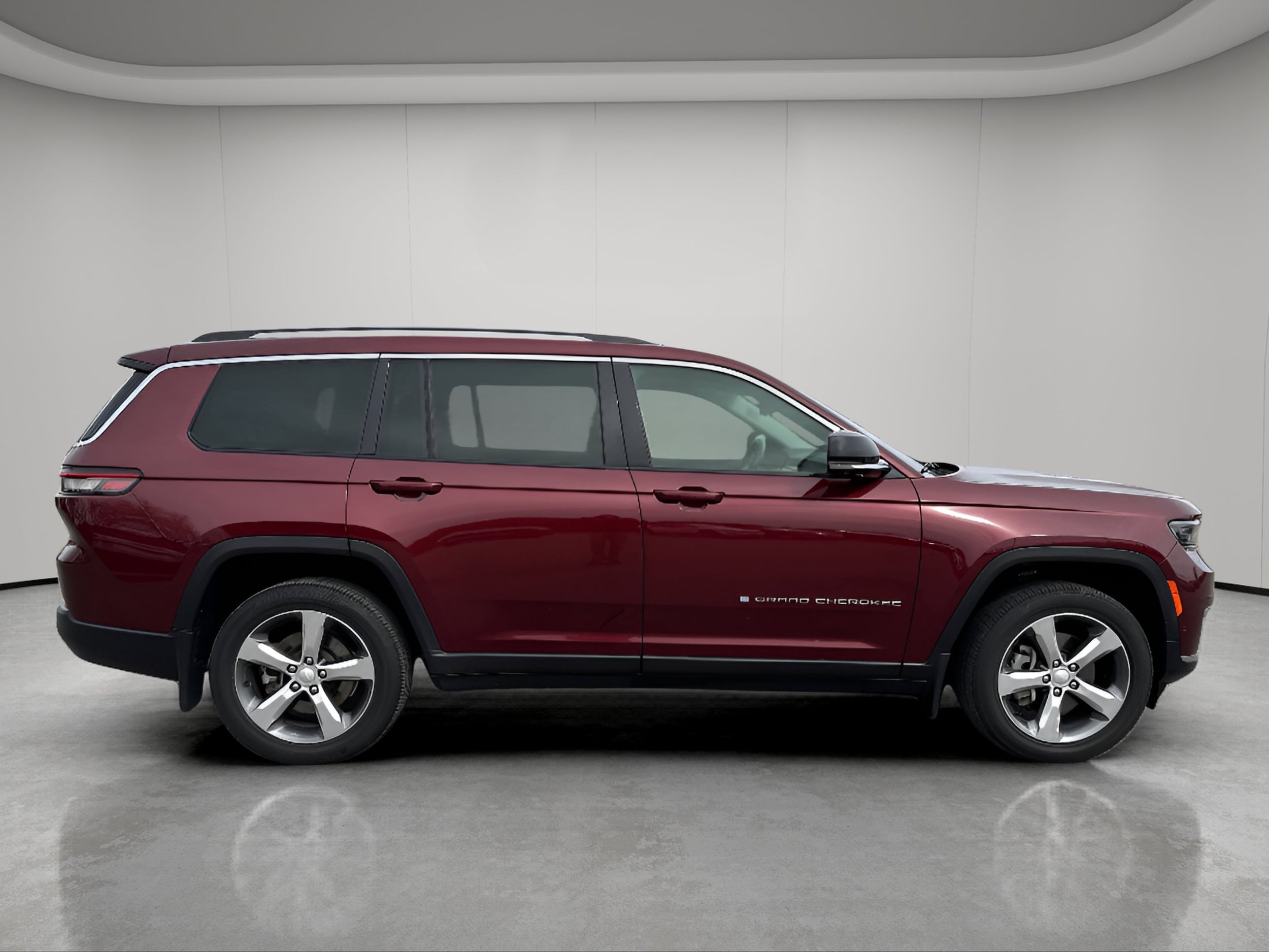 Used 2021 Jeep Grand Cherokee L Limited with VIN 1C4RJKBG4M8112754 for sale in Bemidji, Minnesota