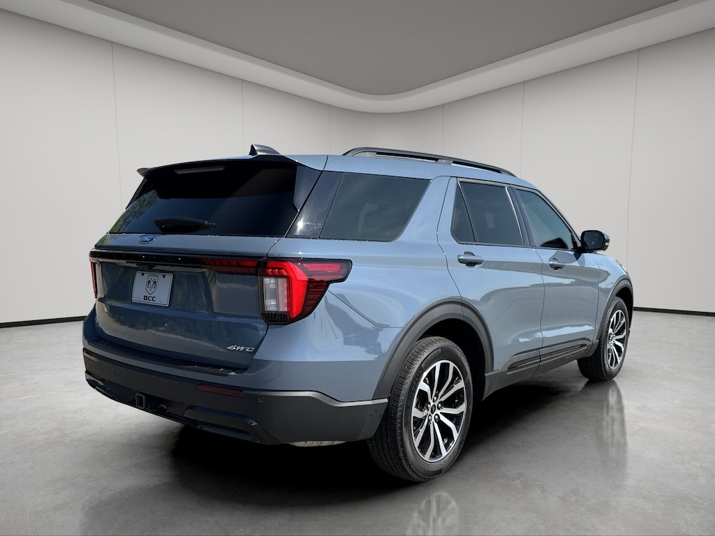 Used 2025 Ford Explorer  SUV