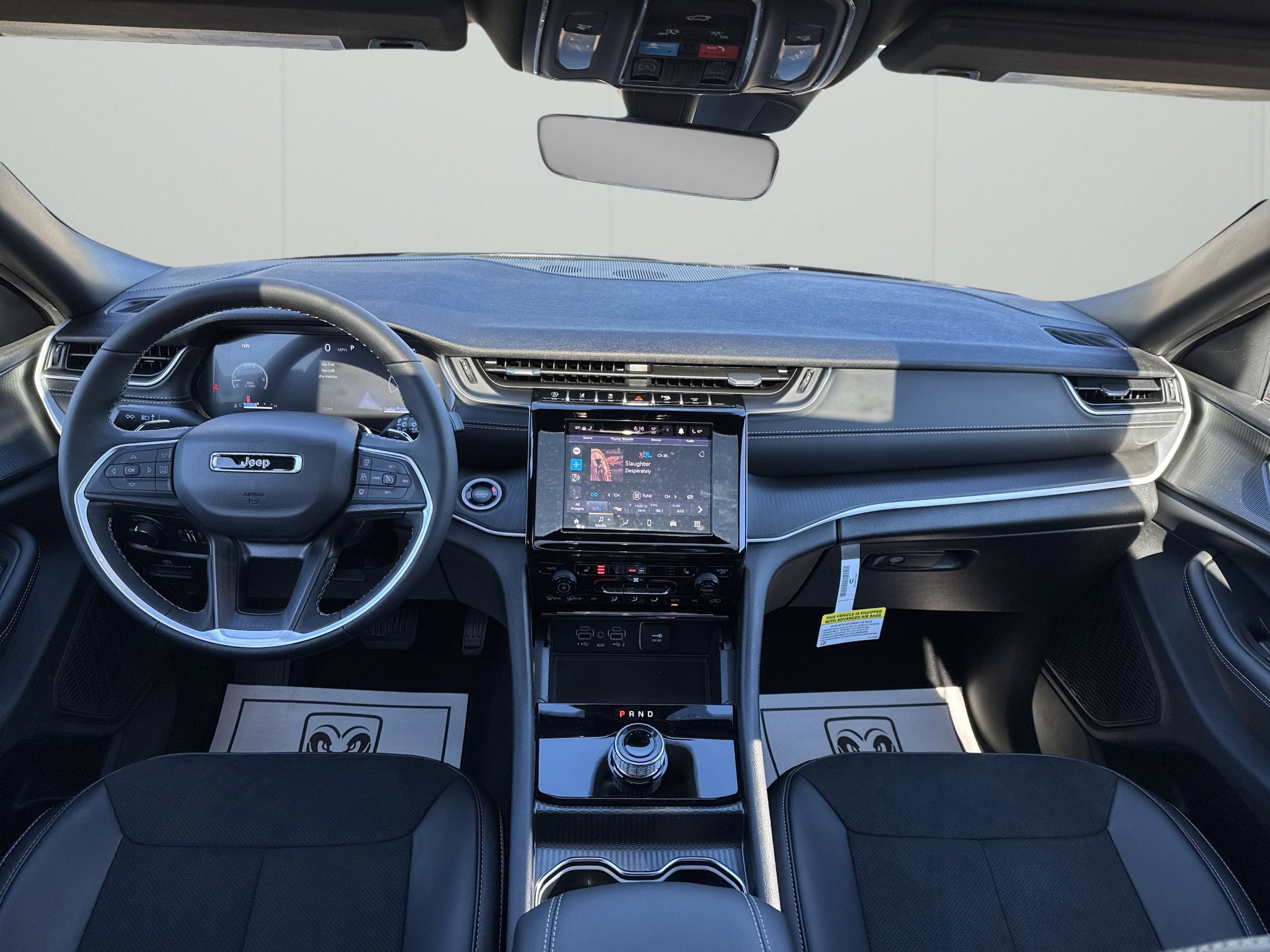 2025 Jeep Grand Cherokee Altitude - Photo 14