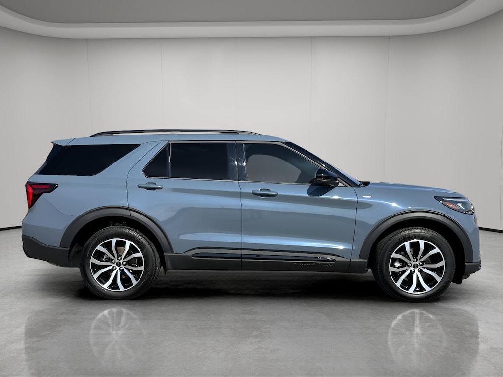 Used 2025 Ford Explorer  SUV