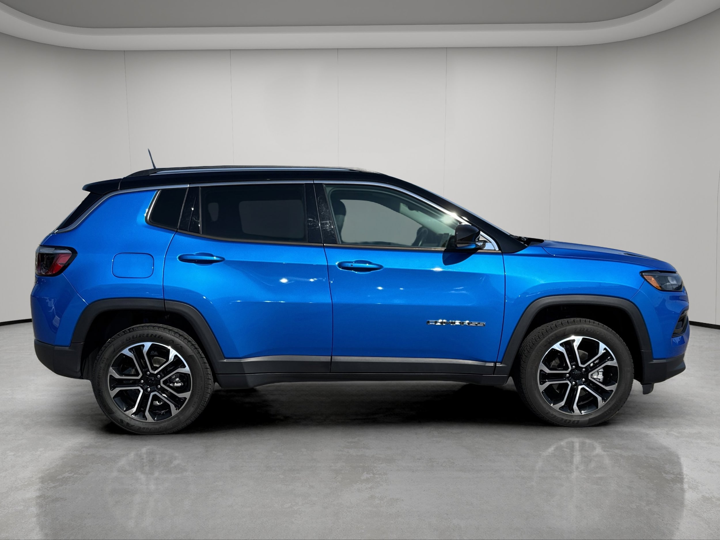 Used 2022 Jeep Compass Limited with VIN 3C4NJDCB6NT186600 for sale in Bemidji, Minnesota