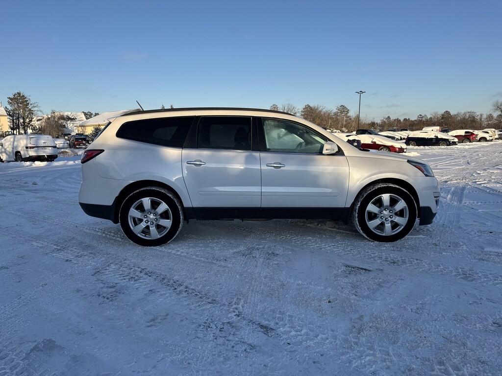 Used 2017 Chevrolet Traverse SUV