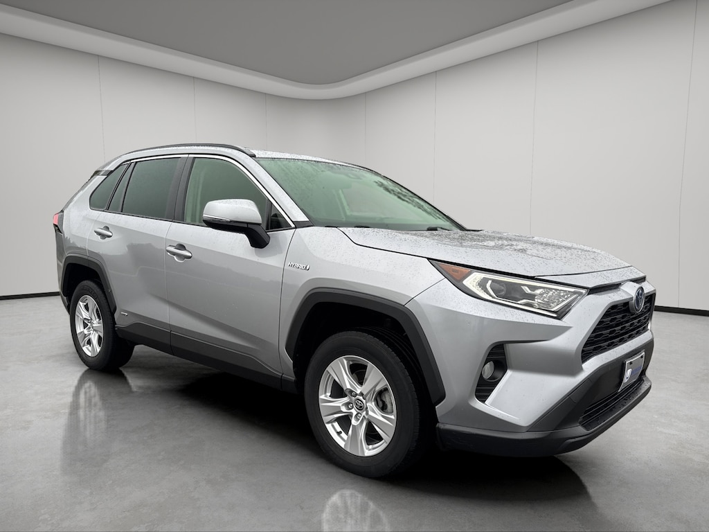 Used 2020 Toyota RAV4  SUV