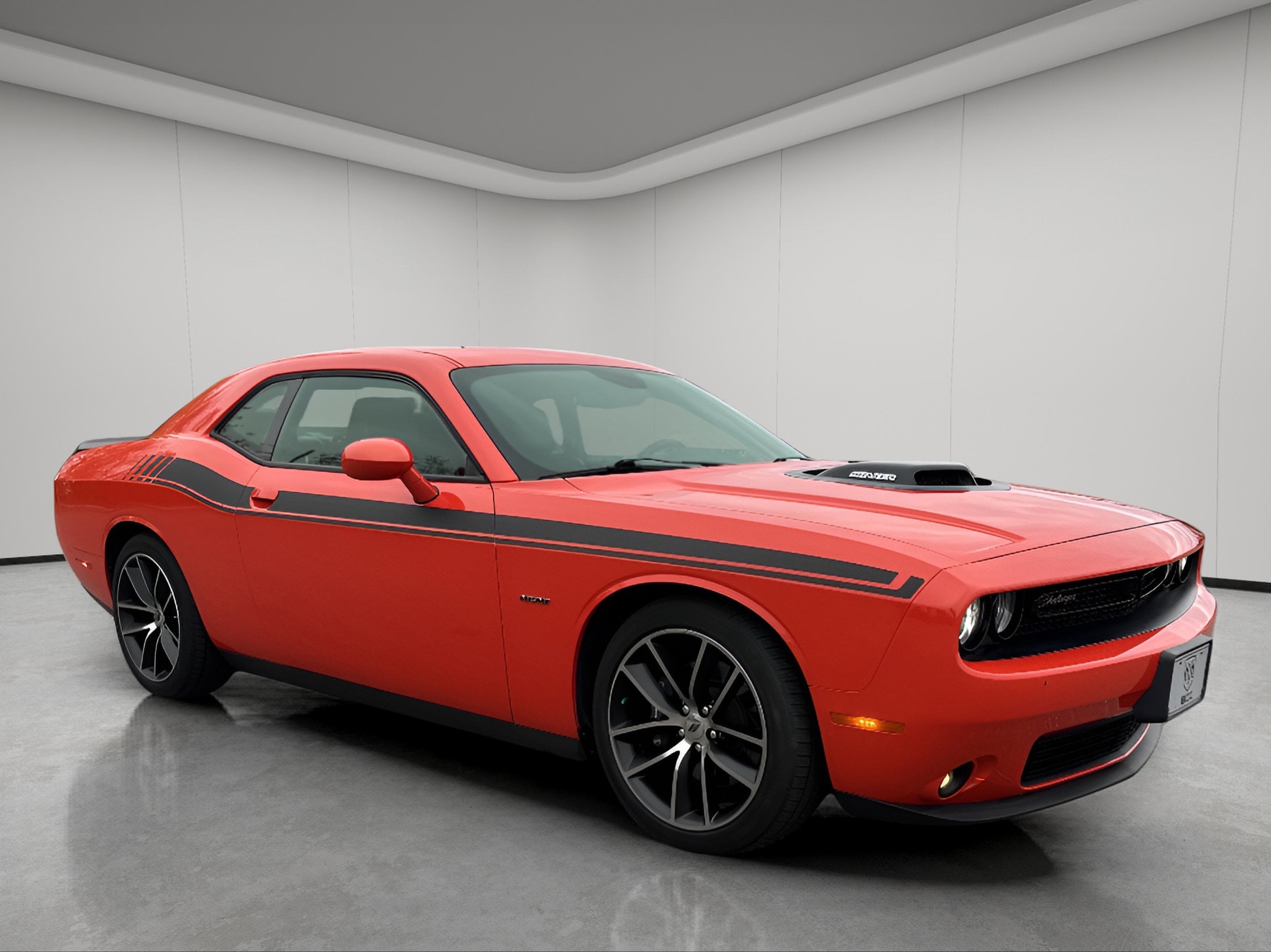 2018 Dodge Challenger R/T Plus's photo