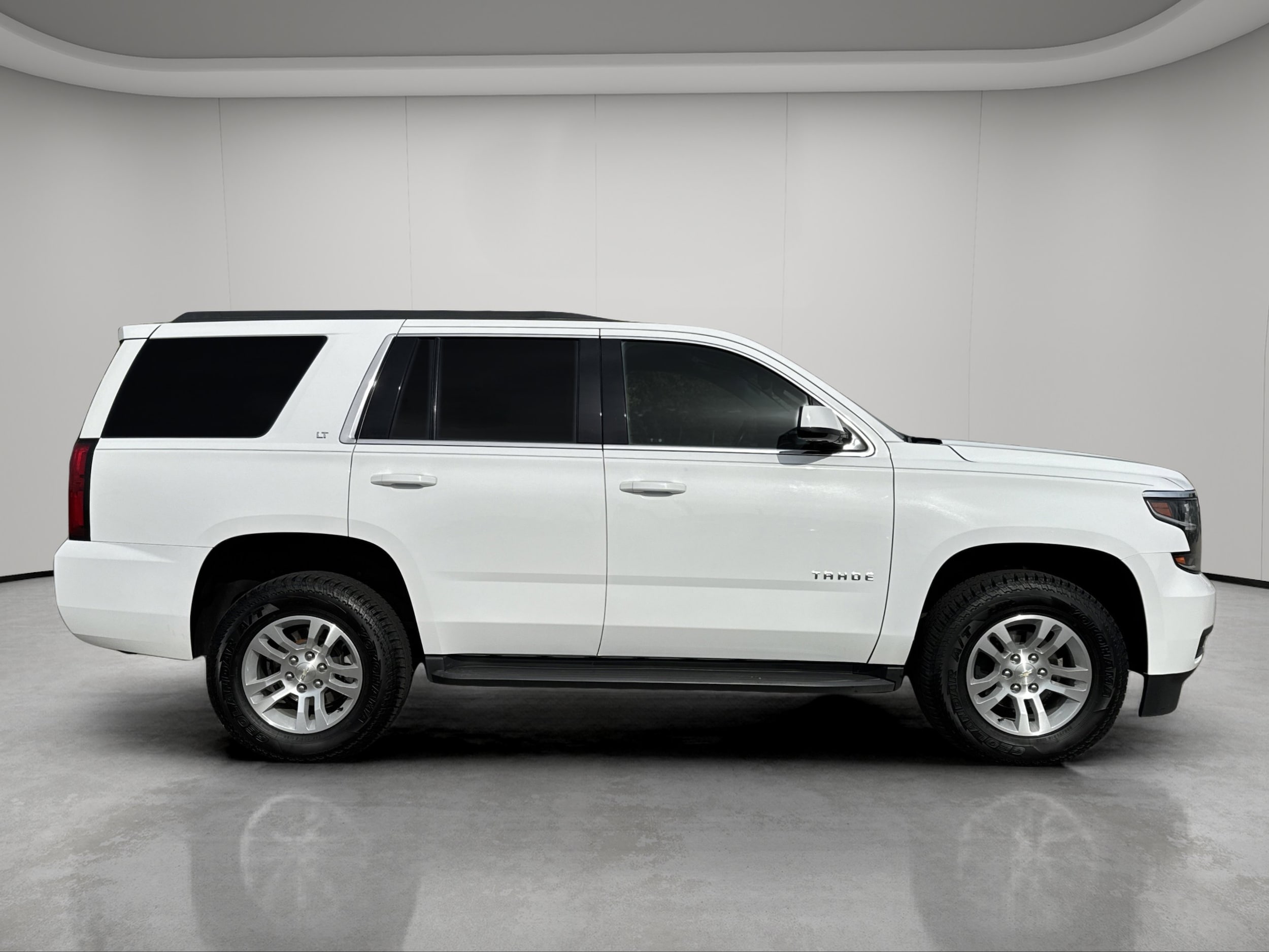 Used 2019 Chevrolet Tahoe LT with VIN 1GNSKBKC5KR380643 for sale in Bemidji, Minnesota