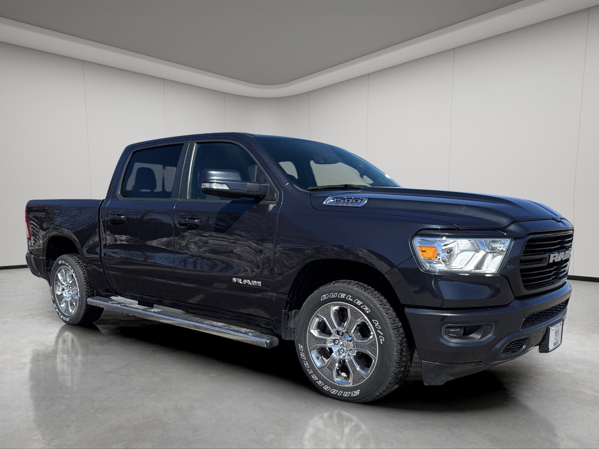 2020 RAM 1500 Big Horn/Lone Star 4x4 Crew Cab 5'7's photo